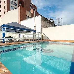 Hotel Plaza Versalles